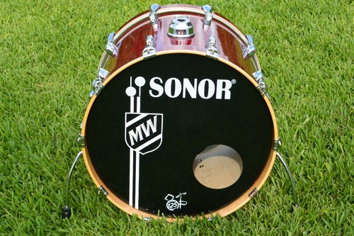 Add this sonor - 22", red